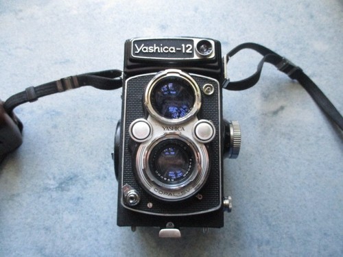 Rara macchina fotografica