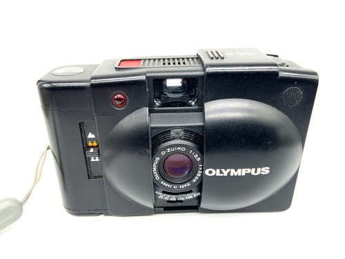 Olympus xa2 point shoot - olympus, con