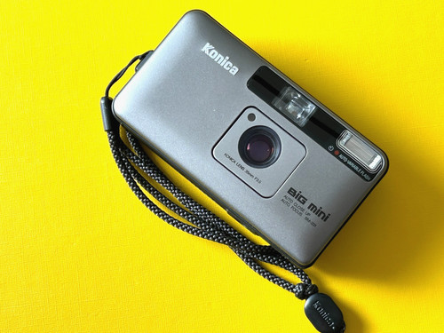 Konica big mini - con, obiettivo